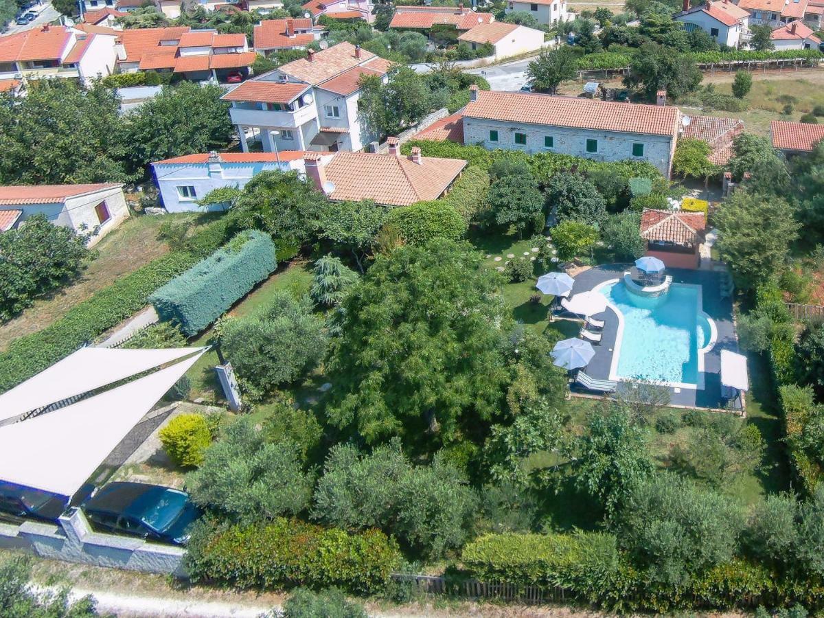 Country House Apartments Pula Exterior photo